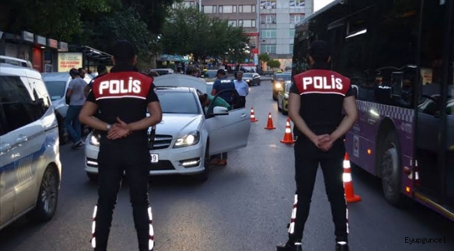 İstanbul'da Huzur operasyonu. Çok sayıda şahıs göz altına alındı
