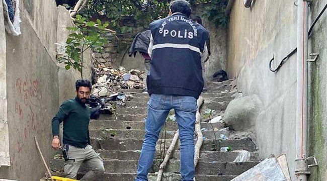İstanbul Fatih'de metruk bir evde insan kafatası ve kemikleri bulundu