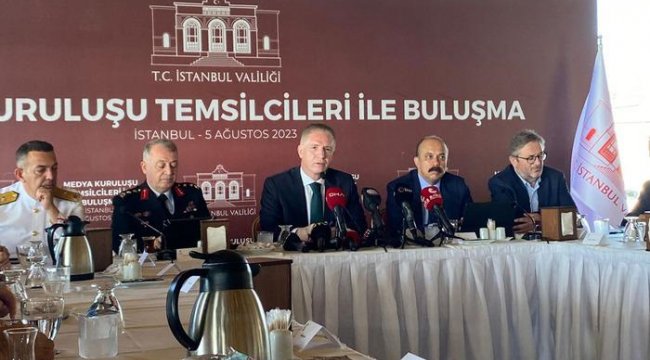 Vali Gül'den 'düzensiz göç' açıklaması! 'Kısa süre içinde İstanbul'un gündeminden çıkacak'