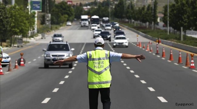 İstanbul Jandarma Ekipleri, Eyüpsultan'da motosikletlilere denetim uyguladı